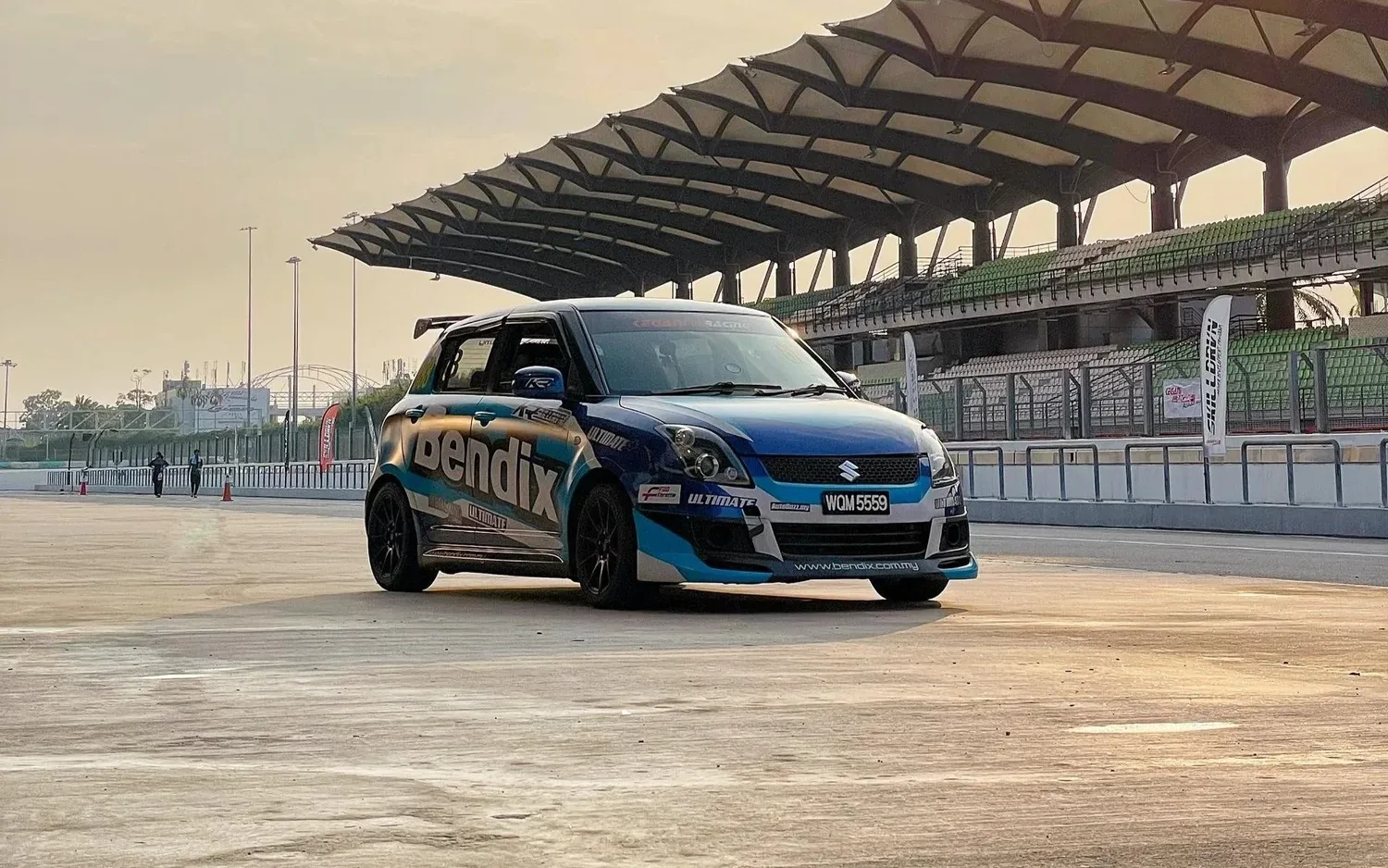 SKILLDRVN Suzuki Swift at Sepang pit lane